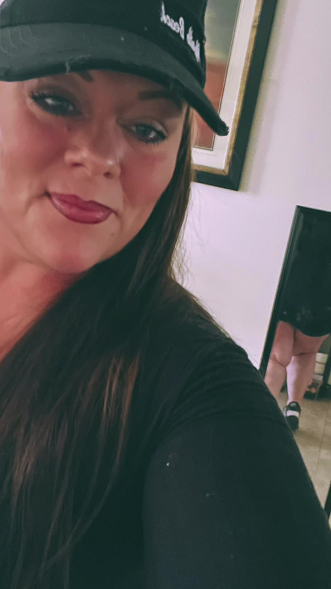 @LuckyMarie