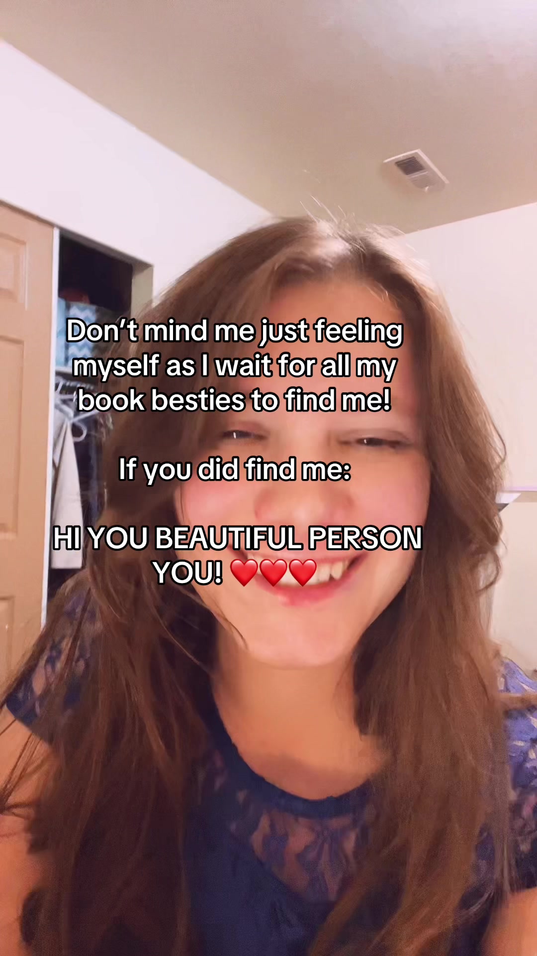 @Lady Scarlett📚✨