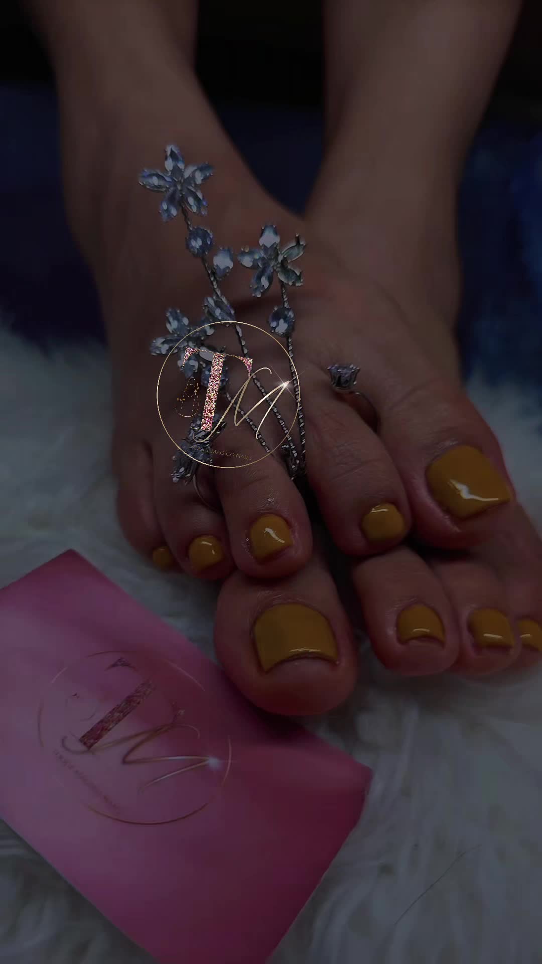 @Toque  M&aacute;gico Nails