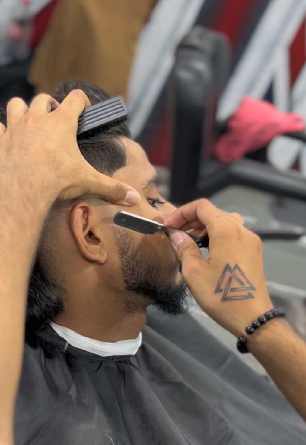 @Fades By mUnee乃💈