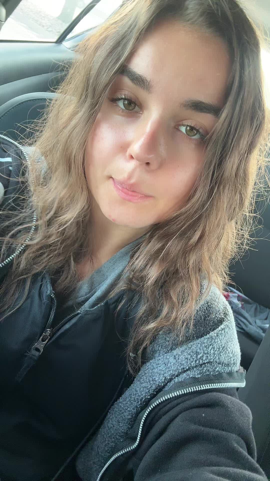 @hellafunchick
