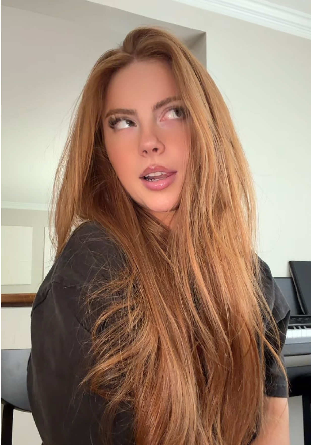 @Cristina Carmella