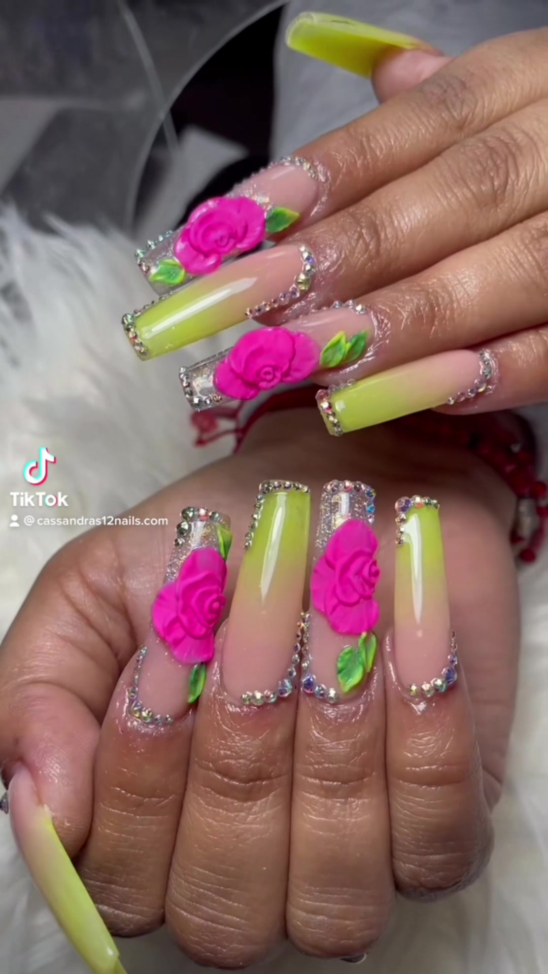 @๐ช๐๐๐๐๐๐
๐๐‘๐ Nails
