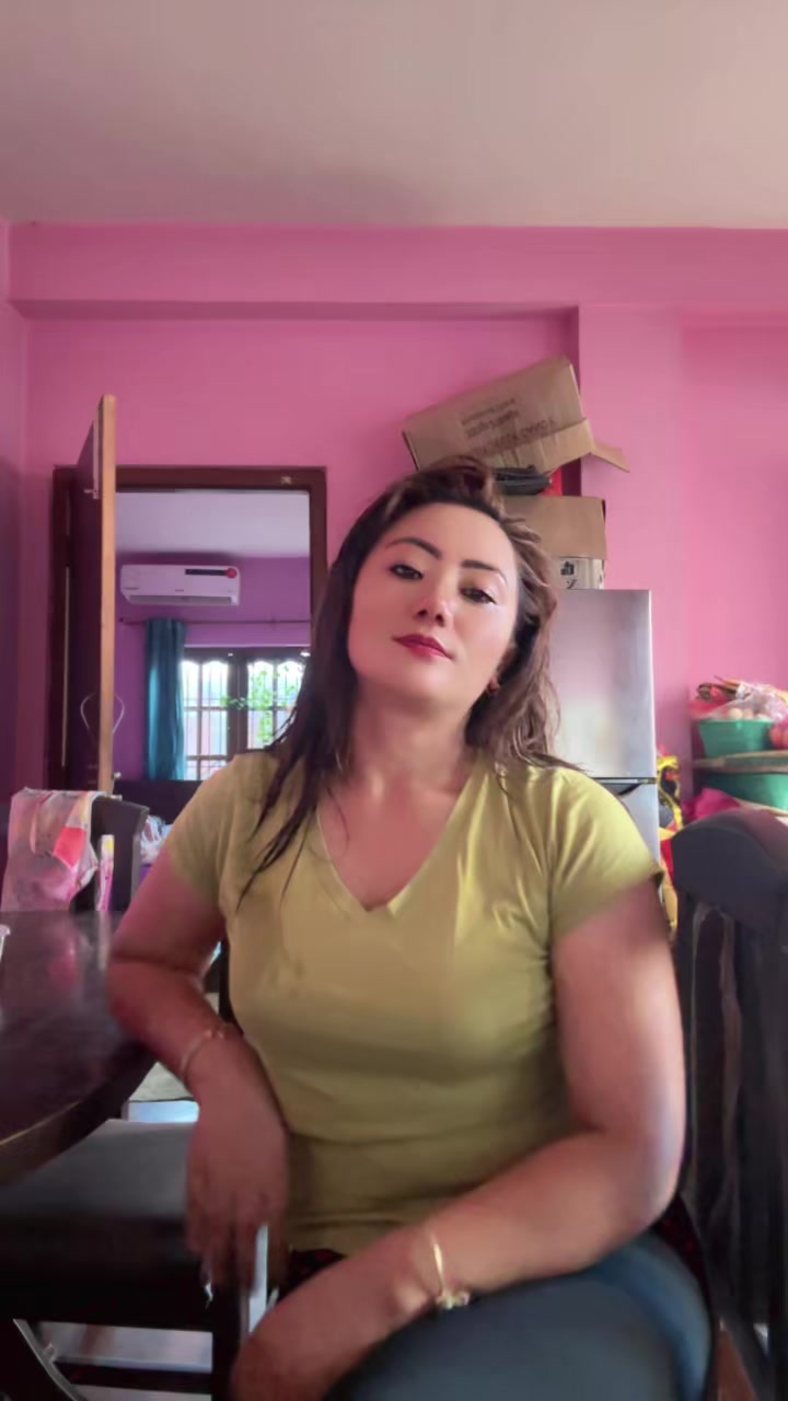 @Hira Maya Waiba