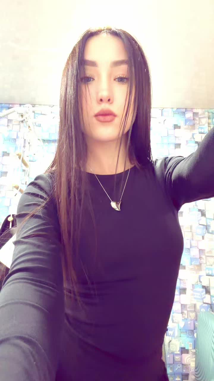 @𝖒𝖎𝖓𝖎 𝖓𝖎𝖐𝖔𝖓🤫💸