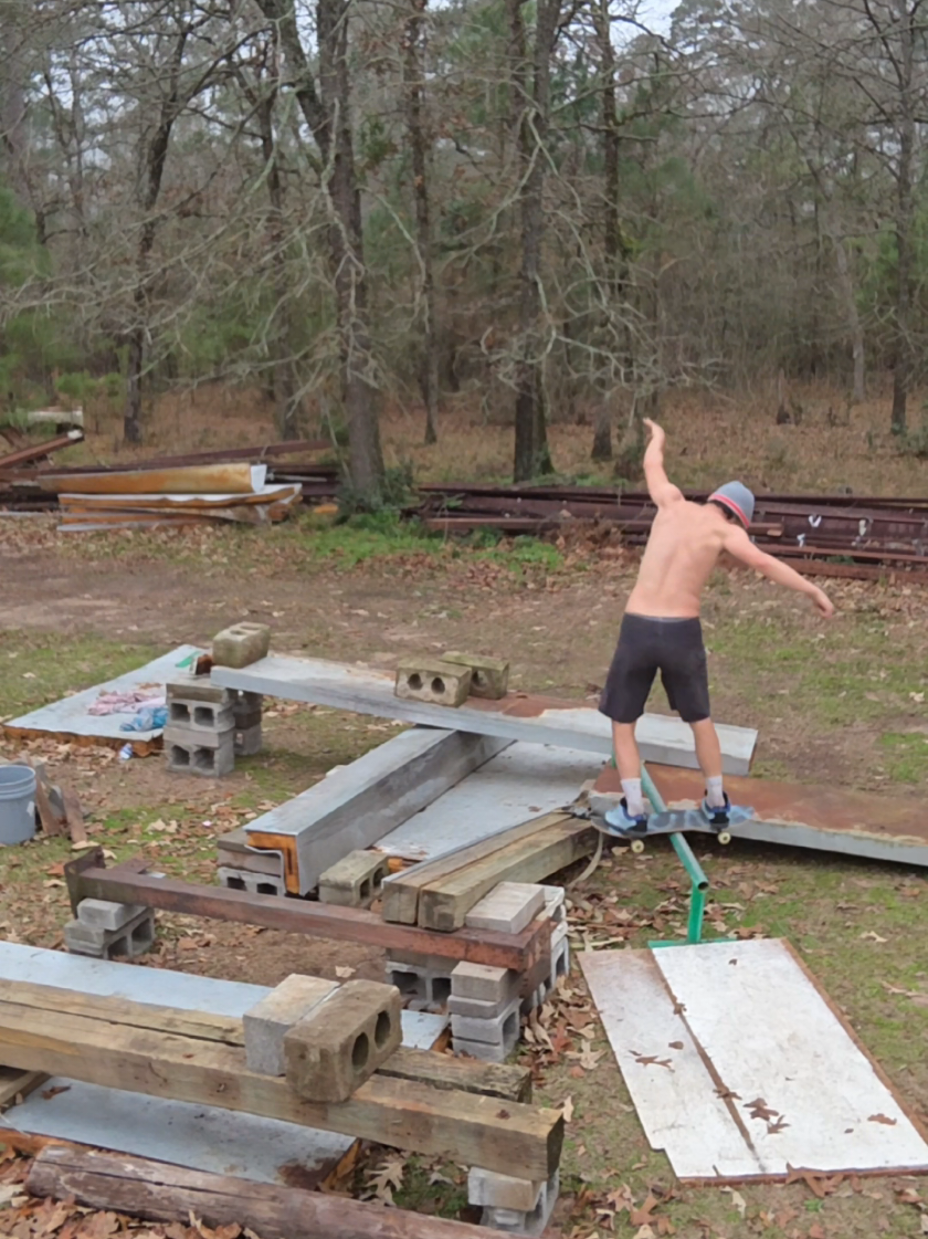 @Jason / skateboarding