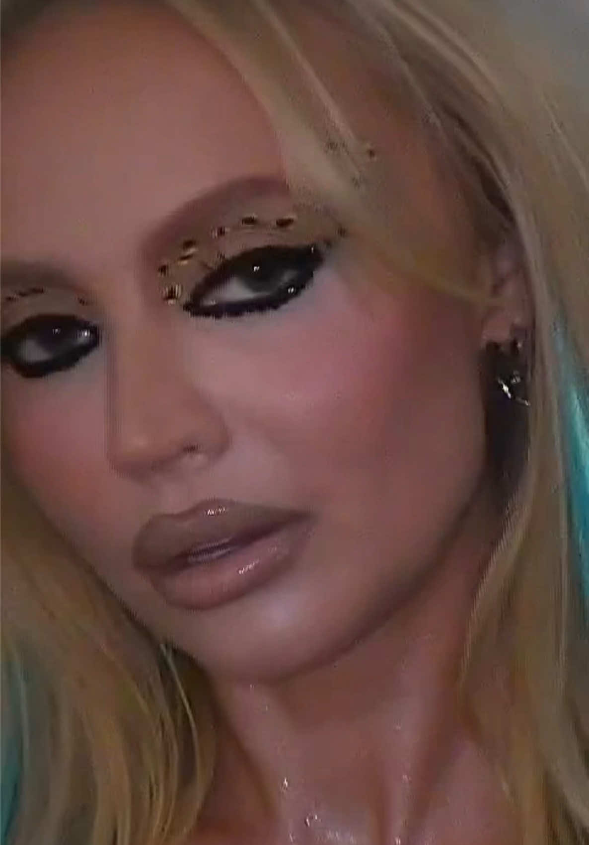 @Dara Peña โ MUA