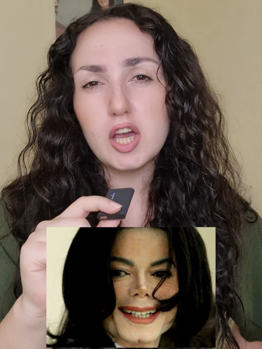 @Anna | Muradi