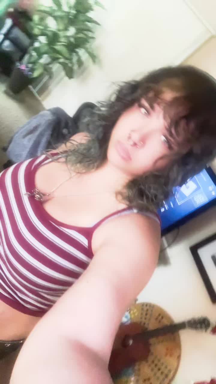 @Jem_b1tch
