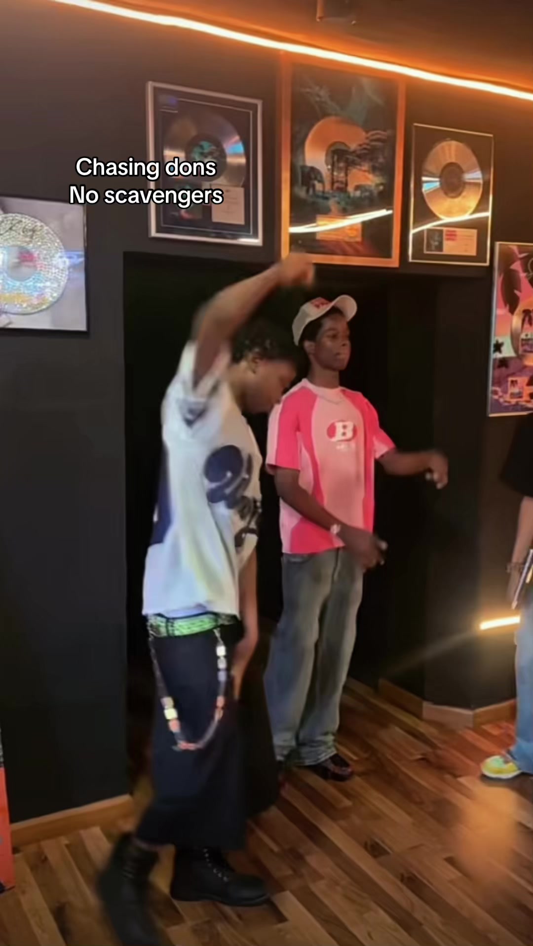 @Younggod050