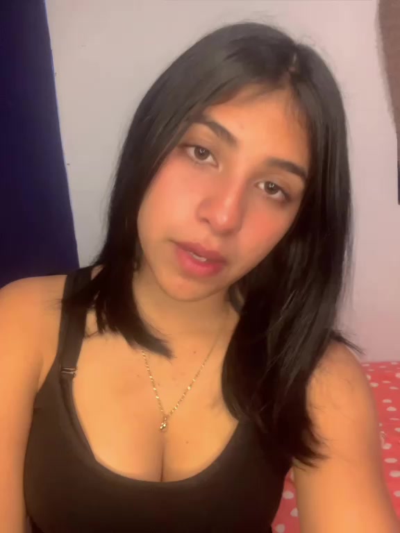 @Adriana🪻