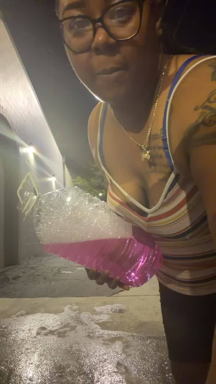 @trapladytana