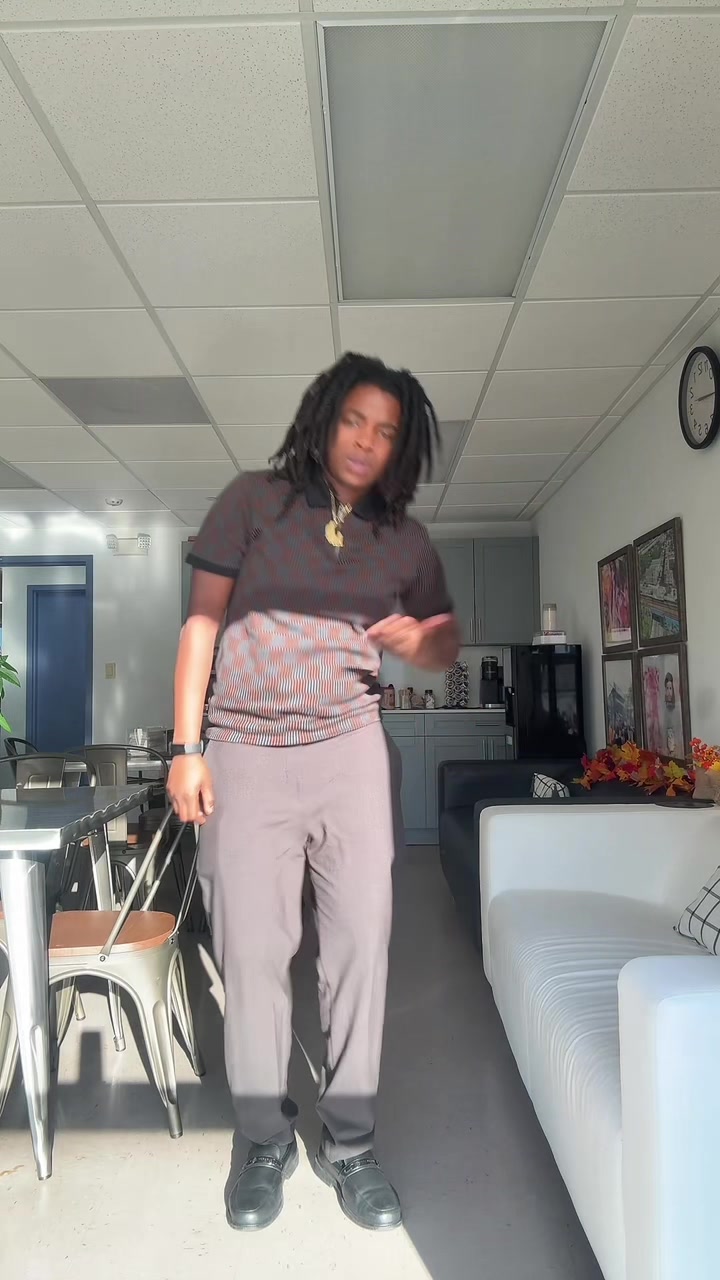 @ms.twirlthemhips 🤪