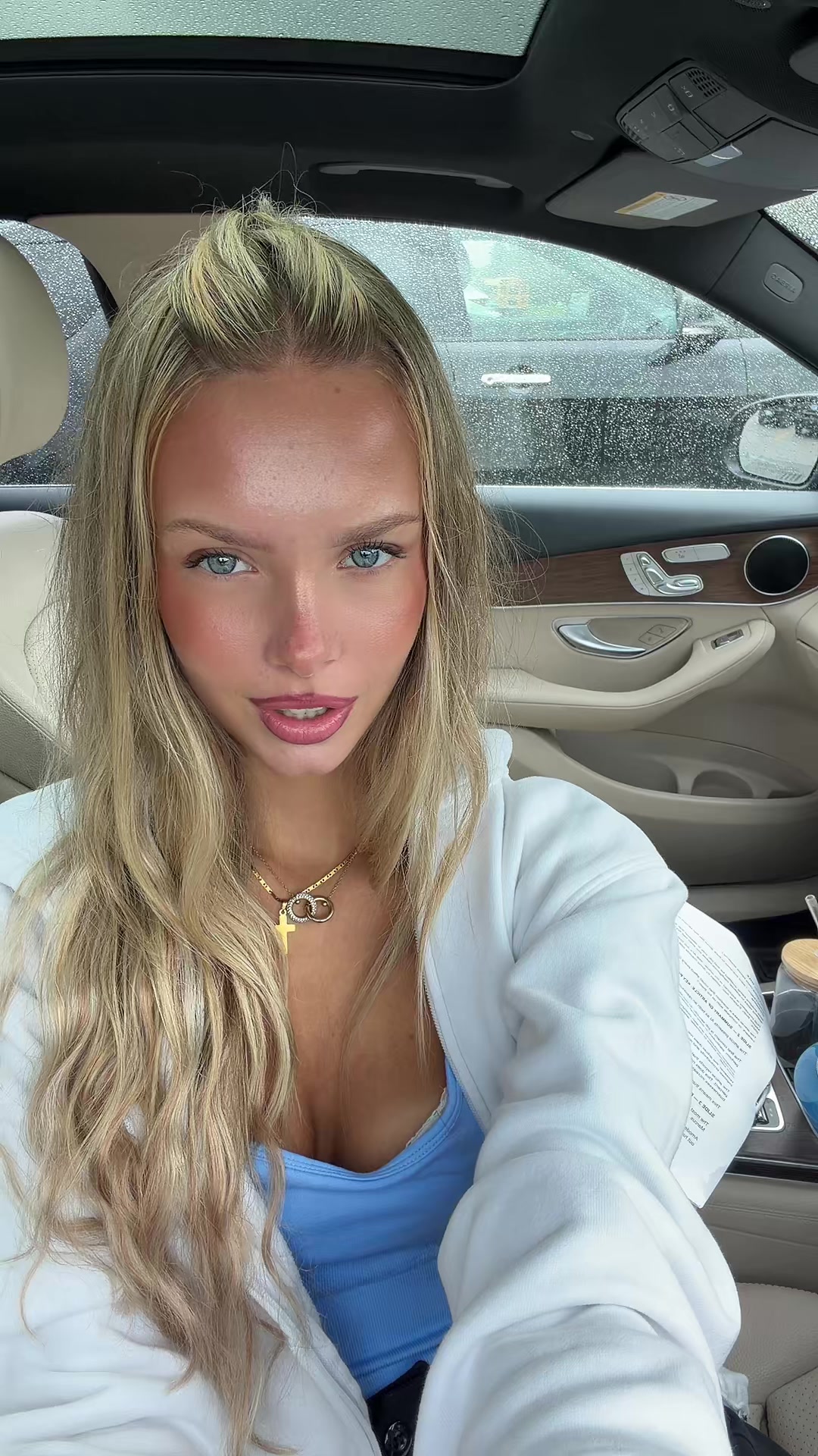 @blondeskinnylegend