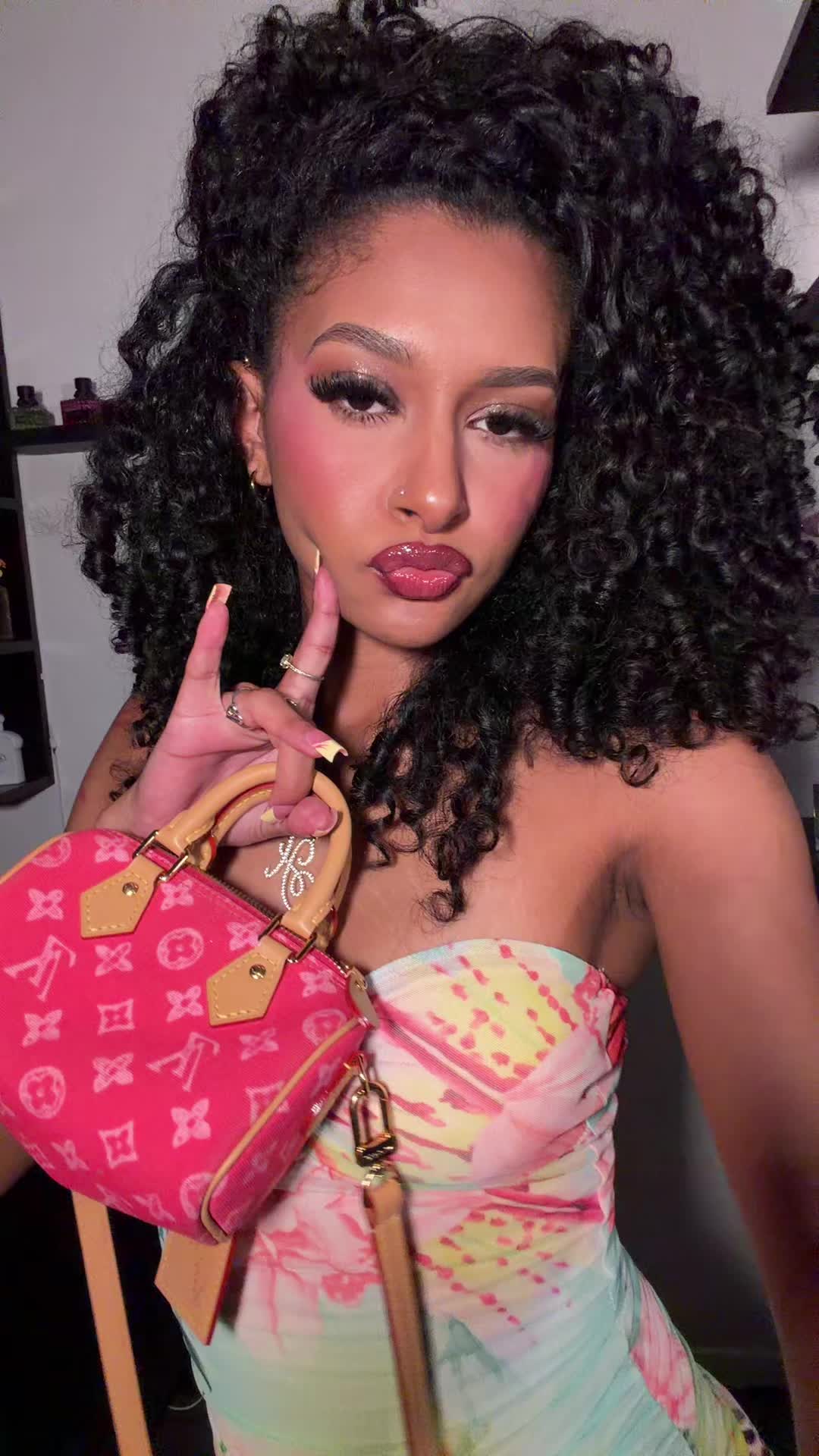 @MsTexas.