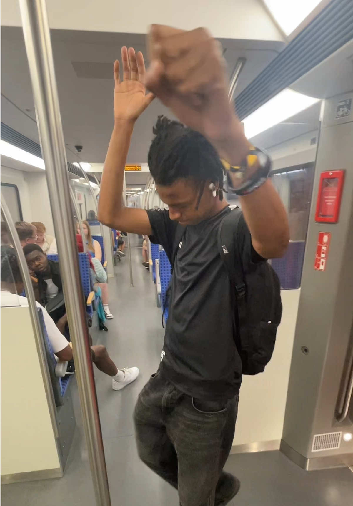 @yellou man🇬🇲🇩🇪
