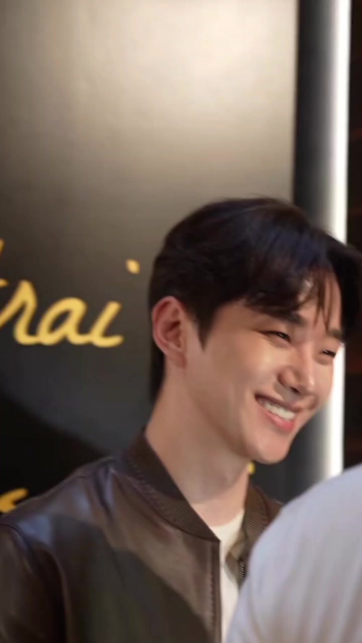 @Junho_onLeeyz