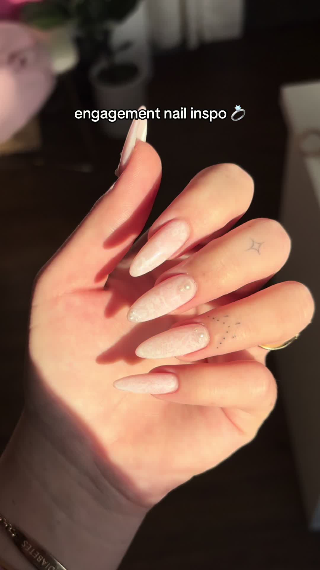@NailzByLily