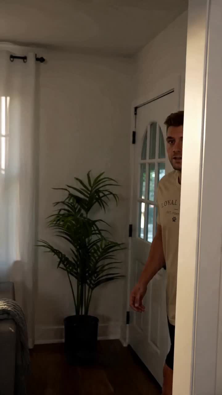 @TailsandWhiskersCo