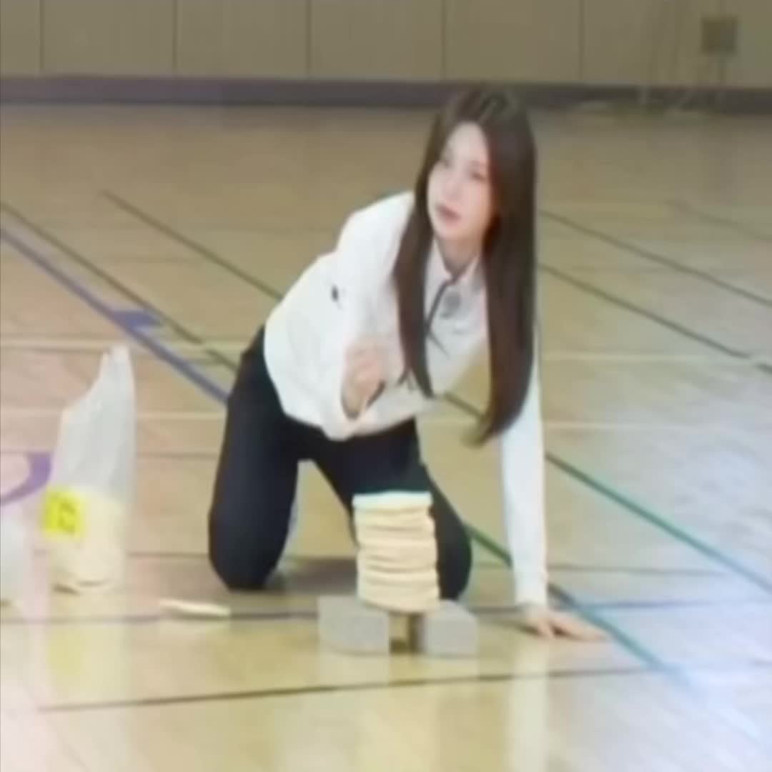 @rae 🕷️