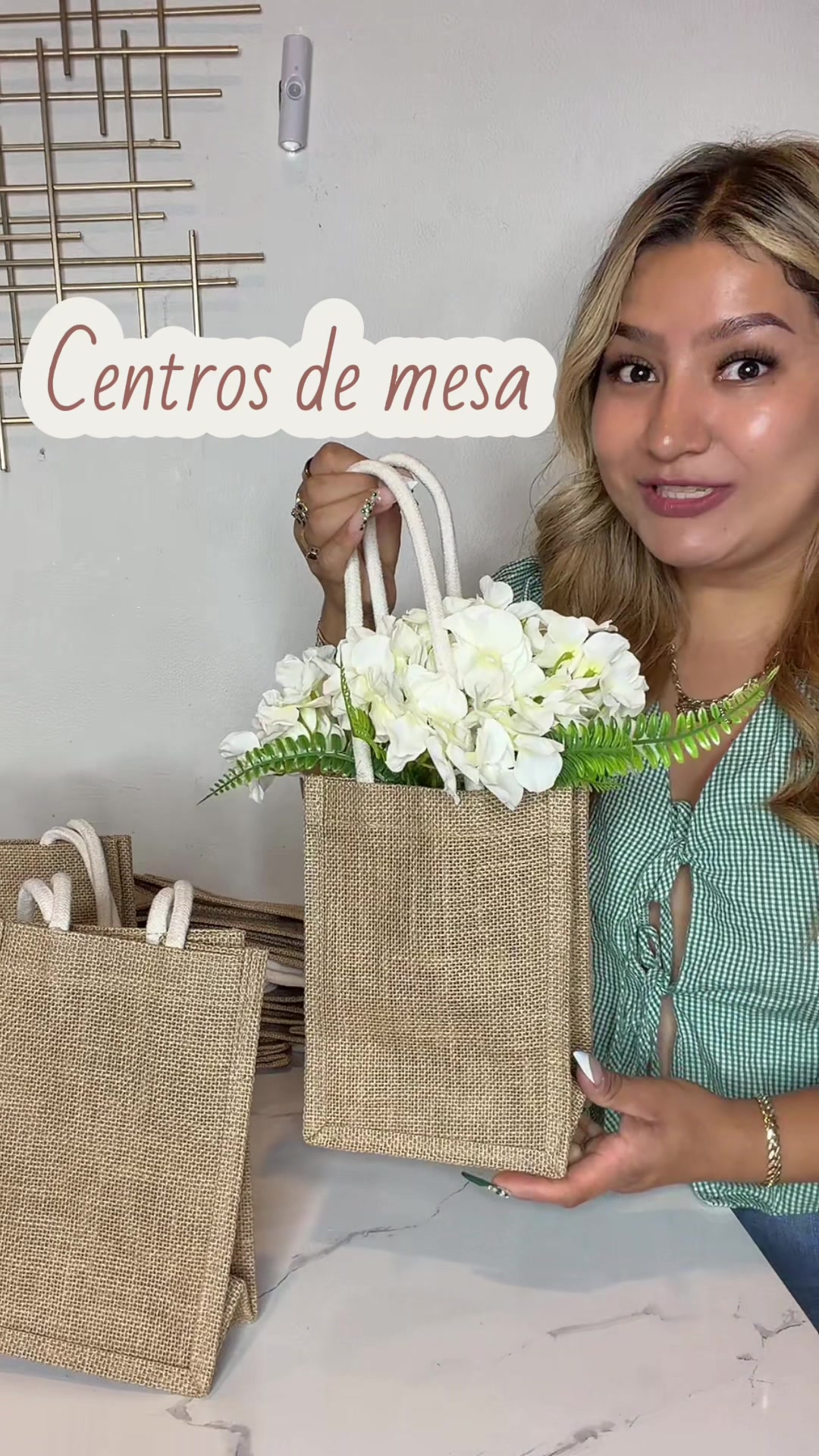 @lupithazzepeda