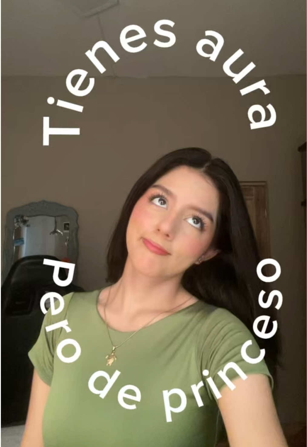 @hilaryholic