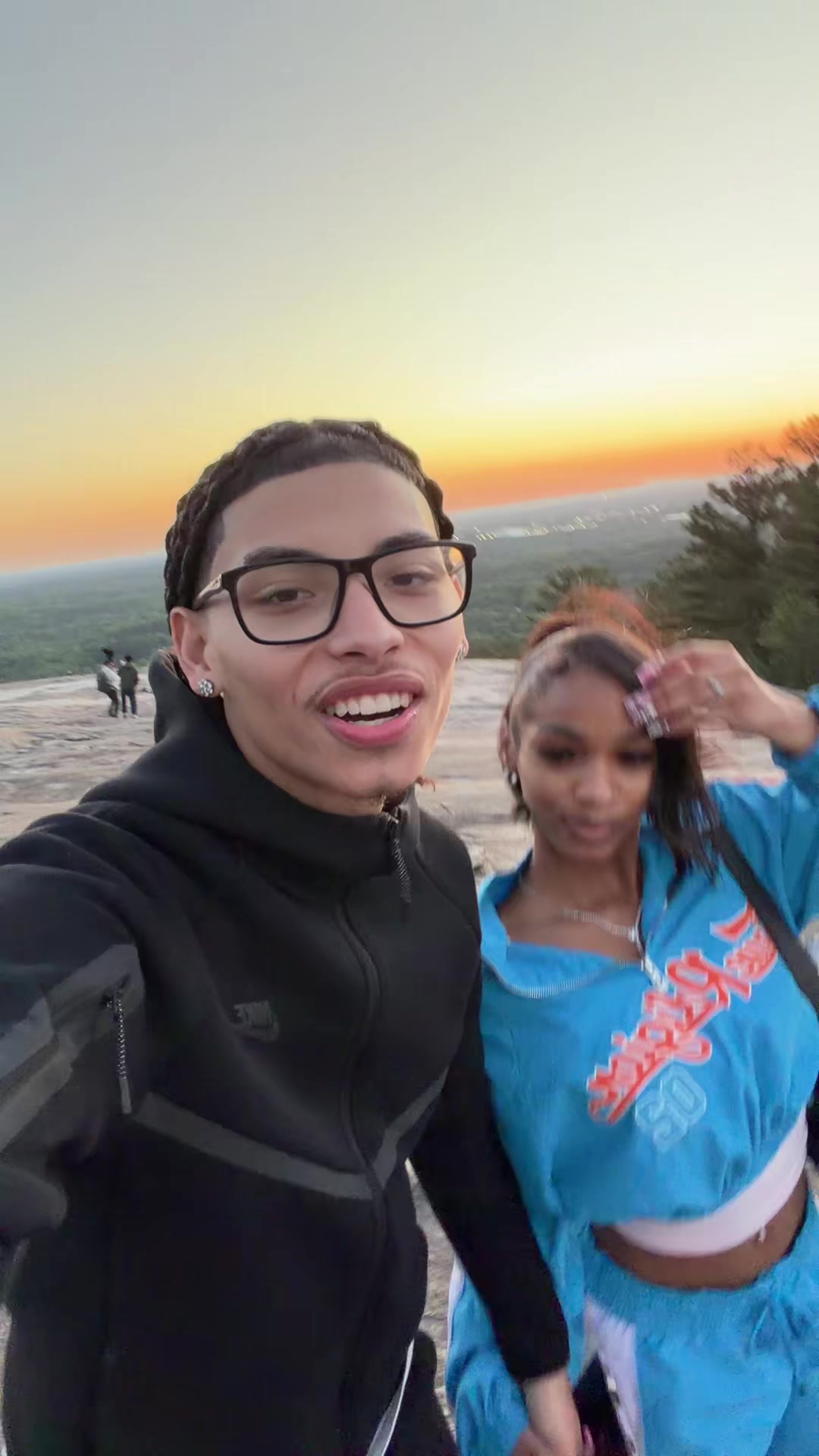 @Unnmxtched