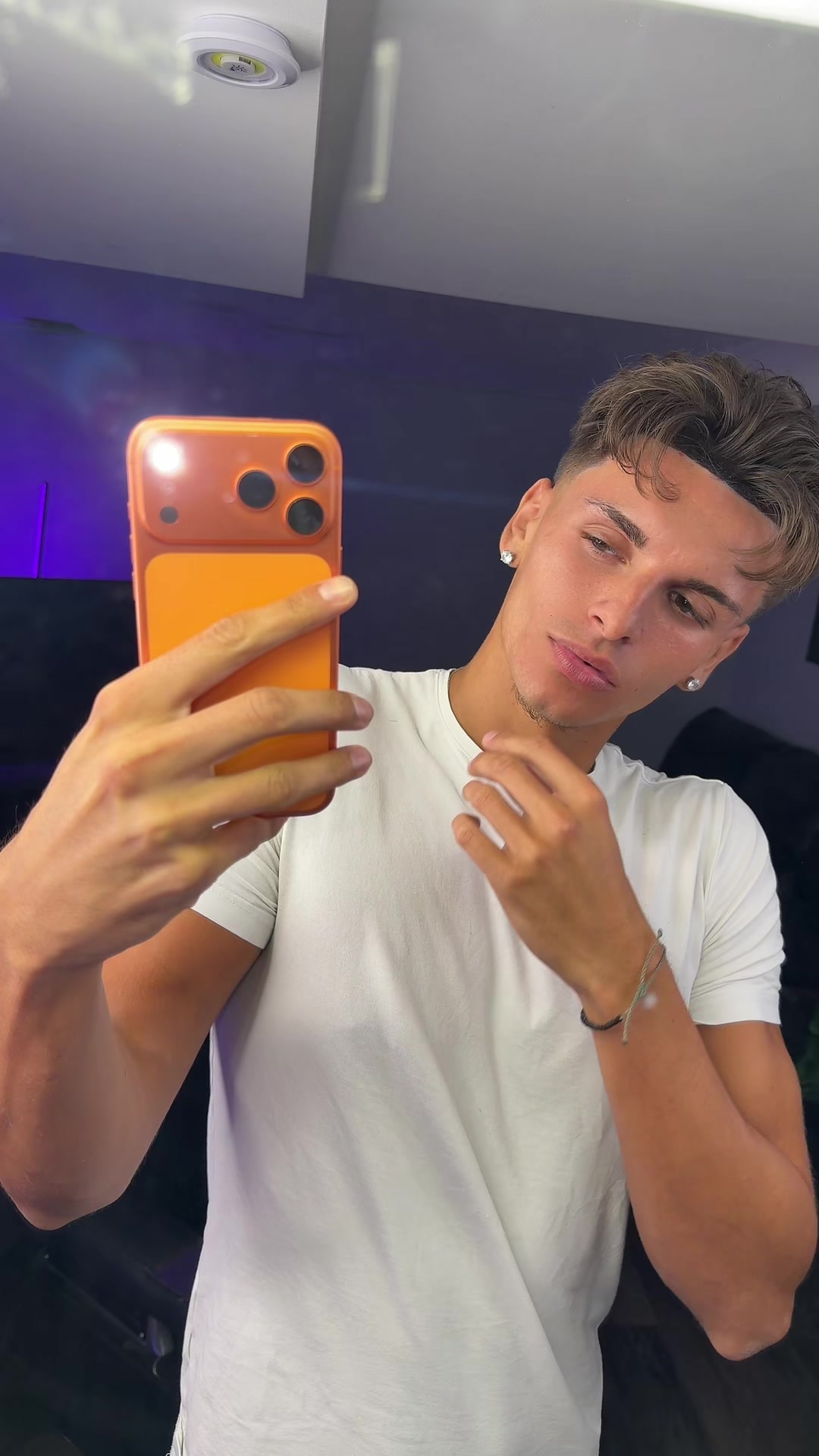 @chris.nikoo