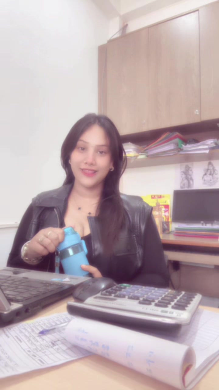 @TANNU 👩💻🌸