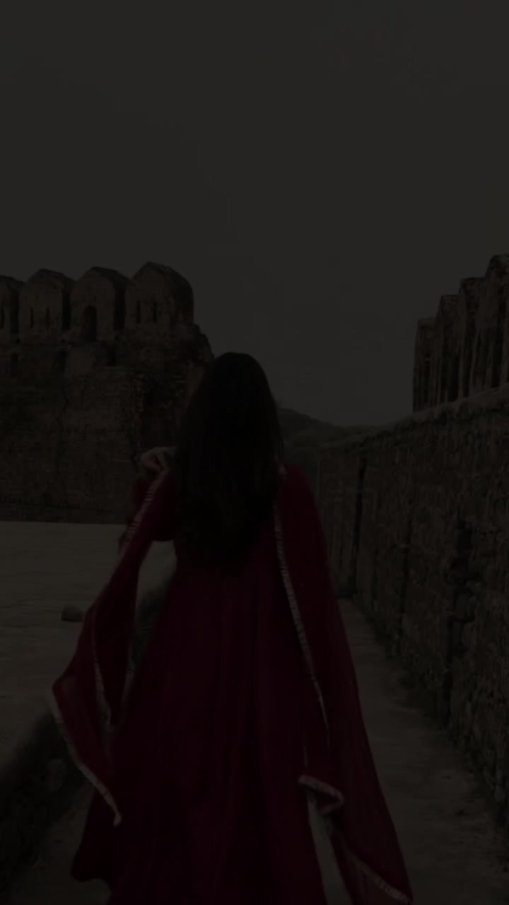 @𝒁𝒂𝒓𝒂 𝑵𝒐𝒐𝒓 🖤