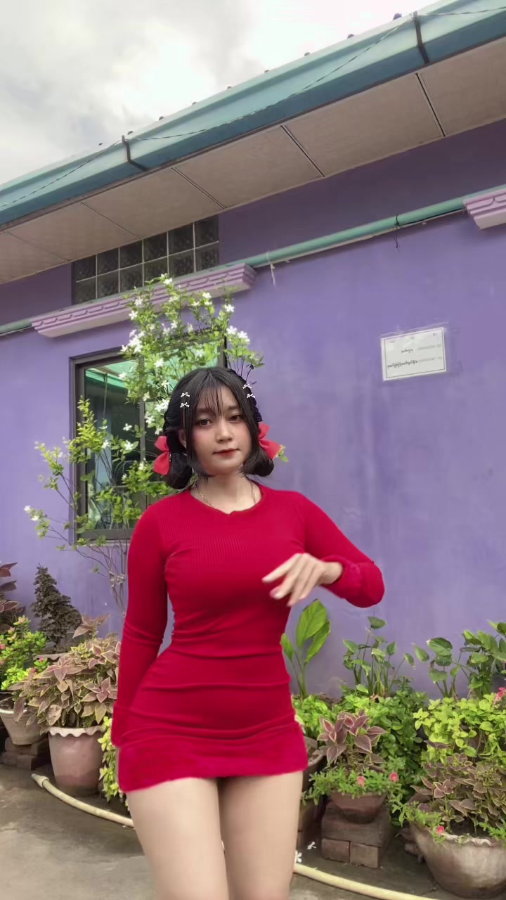 @<3