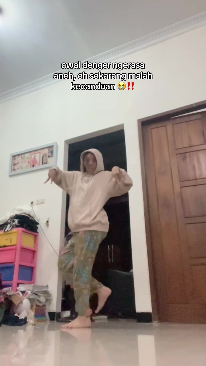 @Jelli | dancer baju tidur