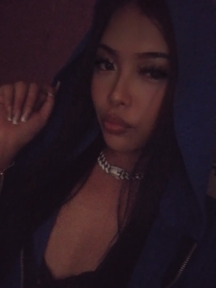@everybodycallsmebratzbaddiest