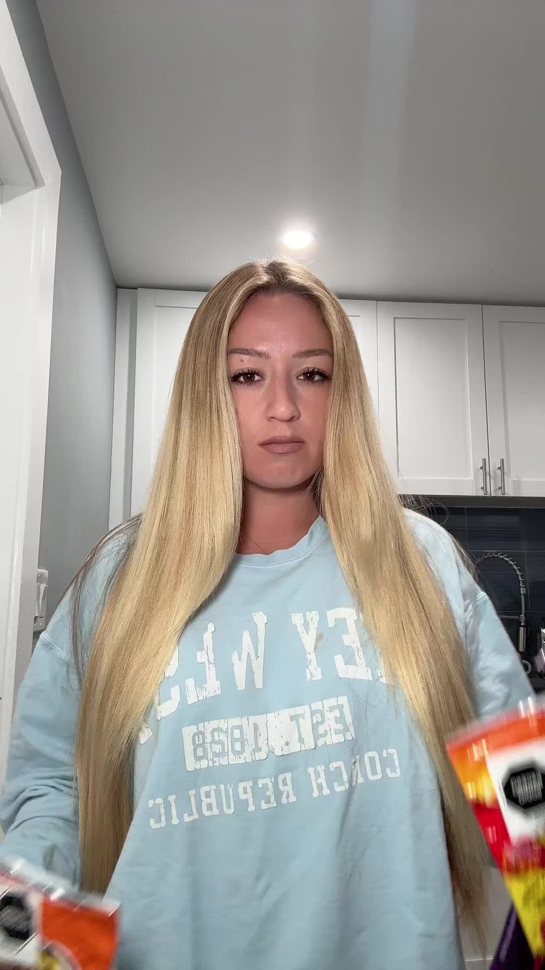 @lexislola