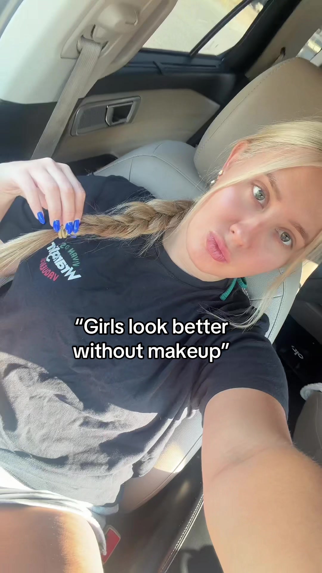 @itsthespacecowgirl