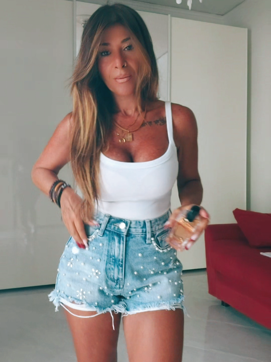 @Alessandra De Marco