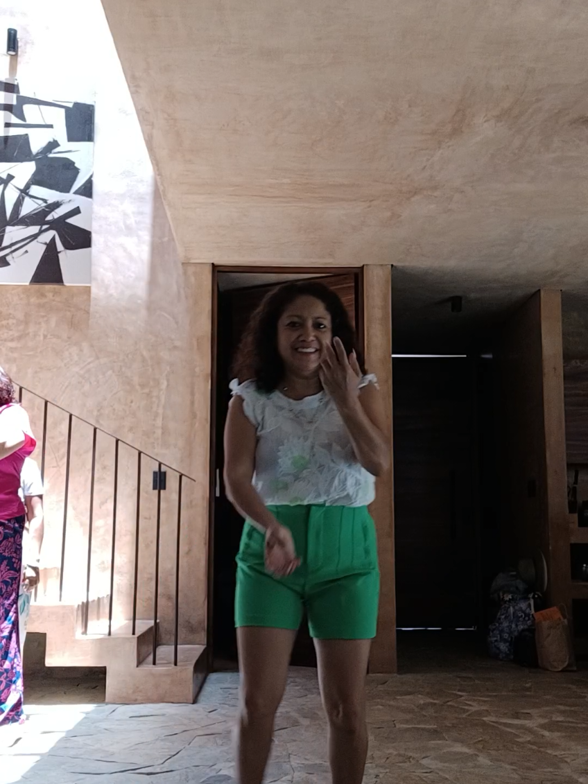 @Mo&ntilde;olandia Nora