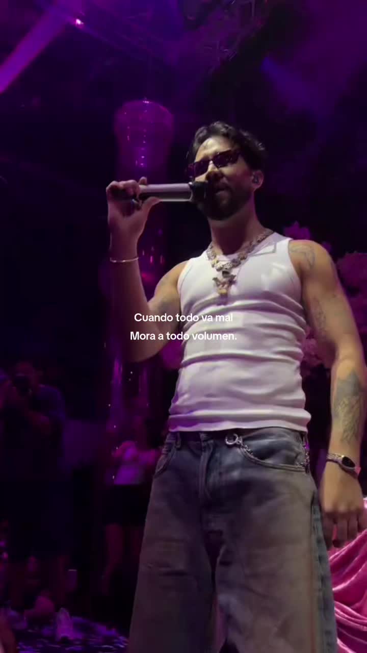 @🎧