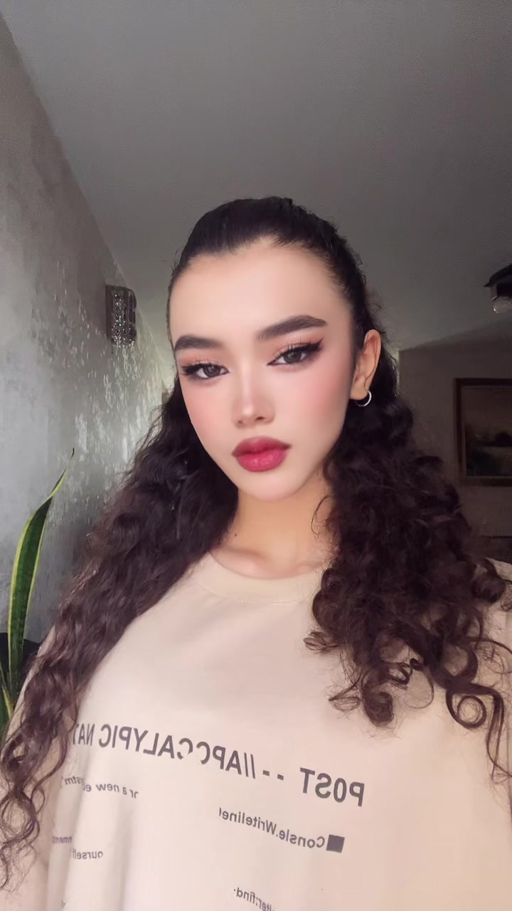 @mahta.eskandari4