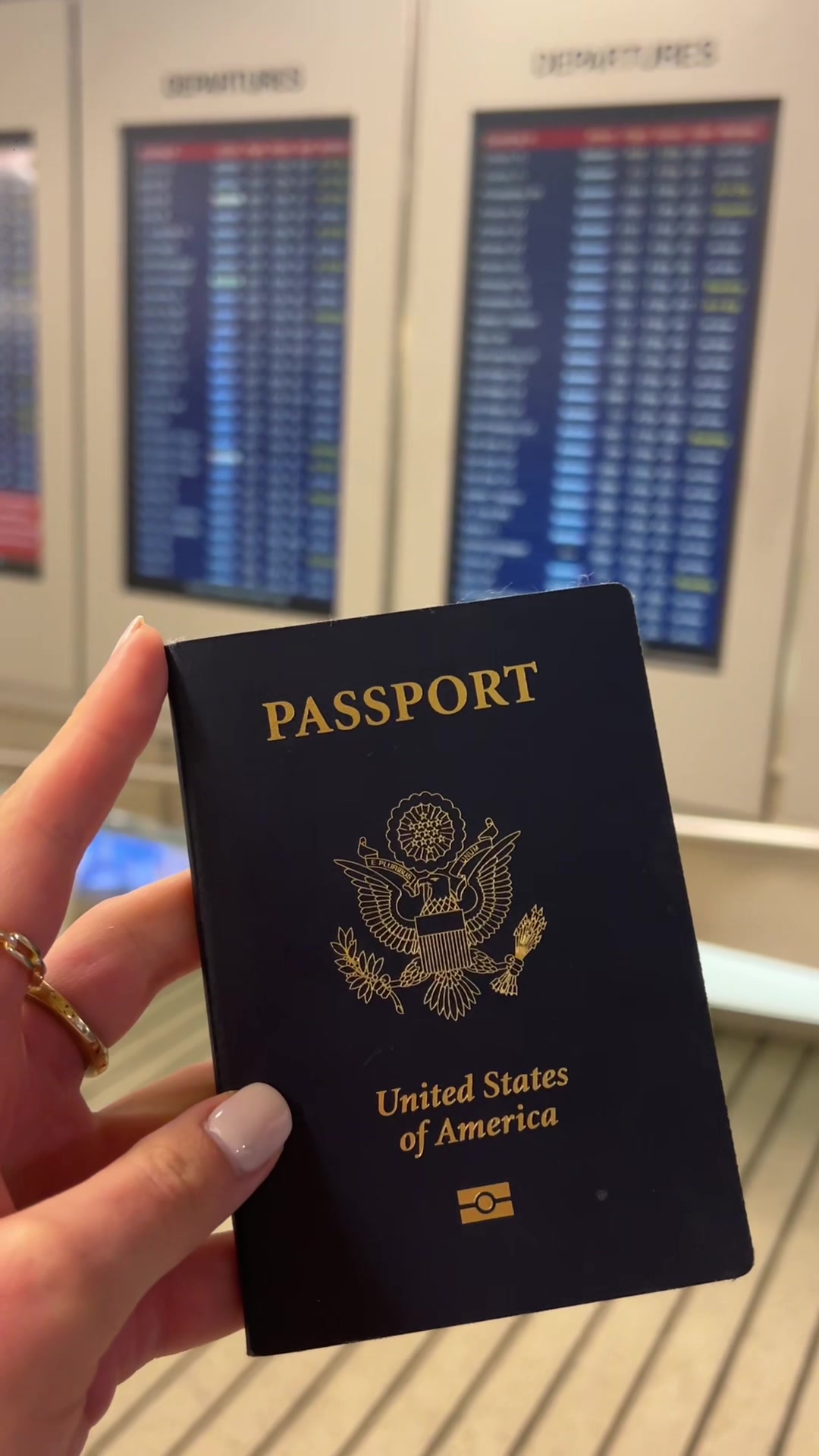@Hannah|RN & Flight Attendant