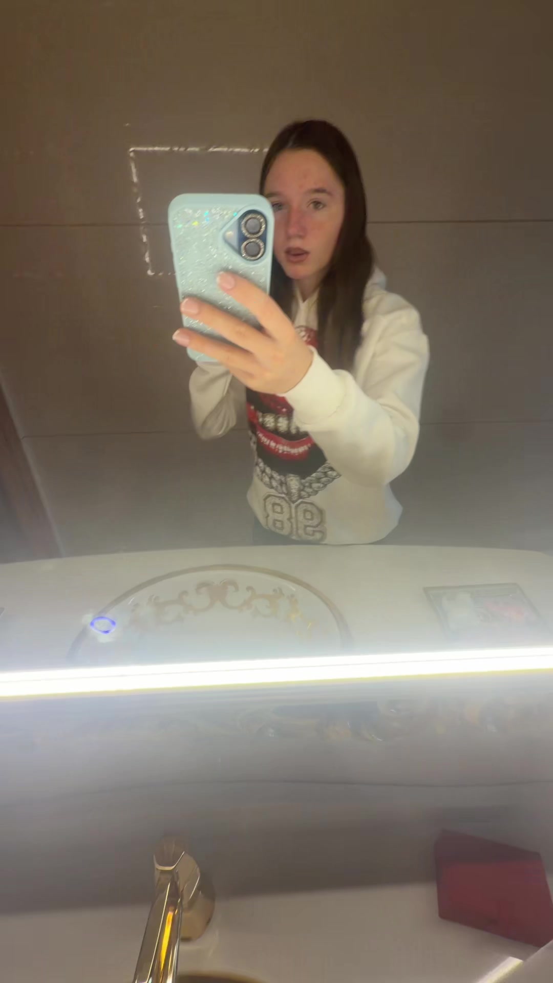 @Alessandra3