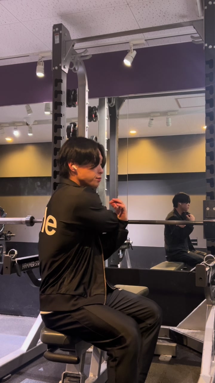 @駿 松浦