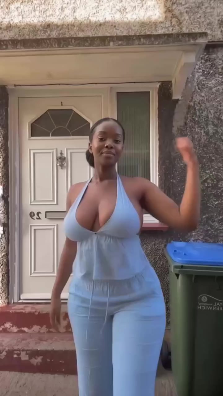 @aFrIcAn qUeEnS 👑