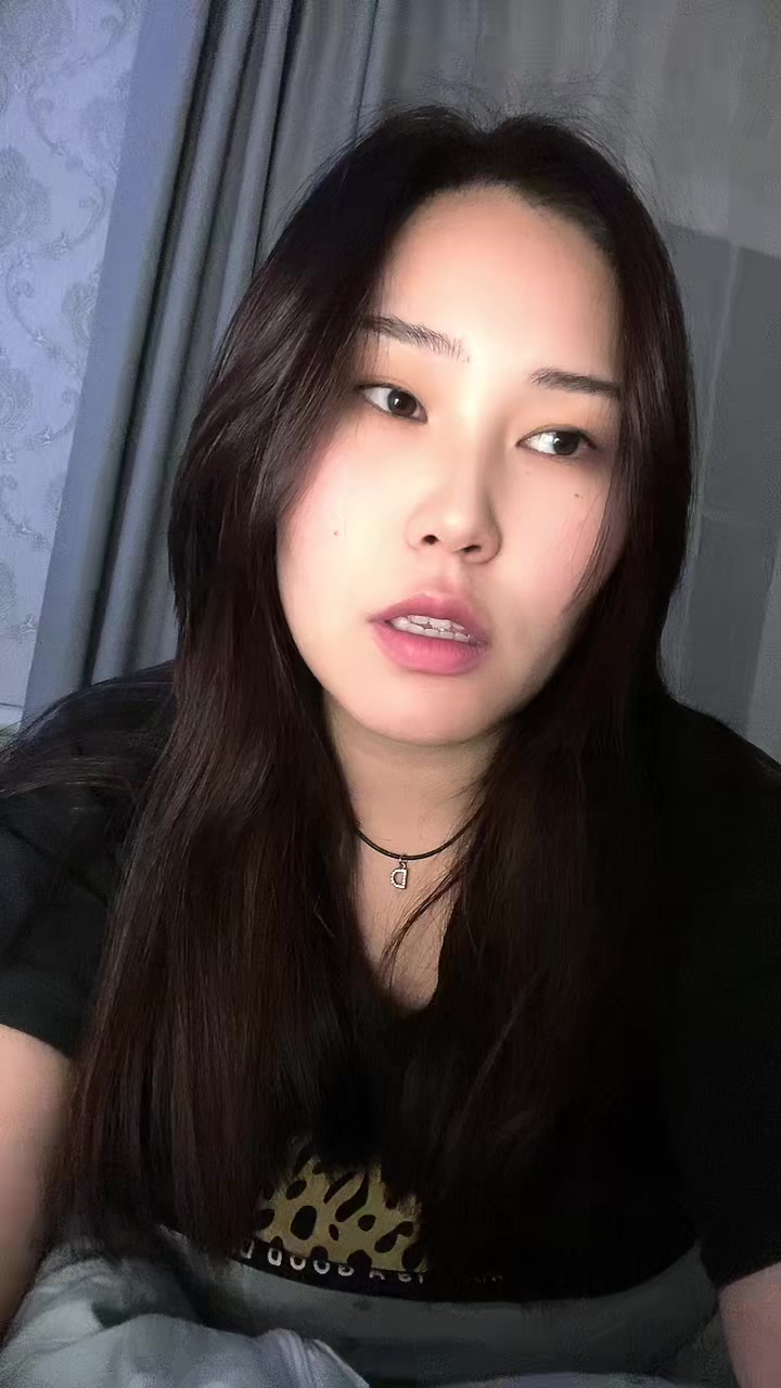 @AyzaS