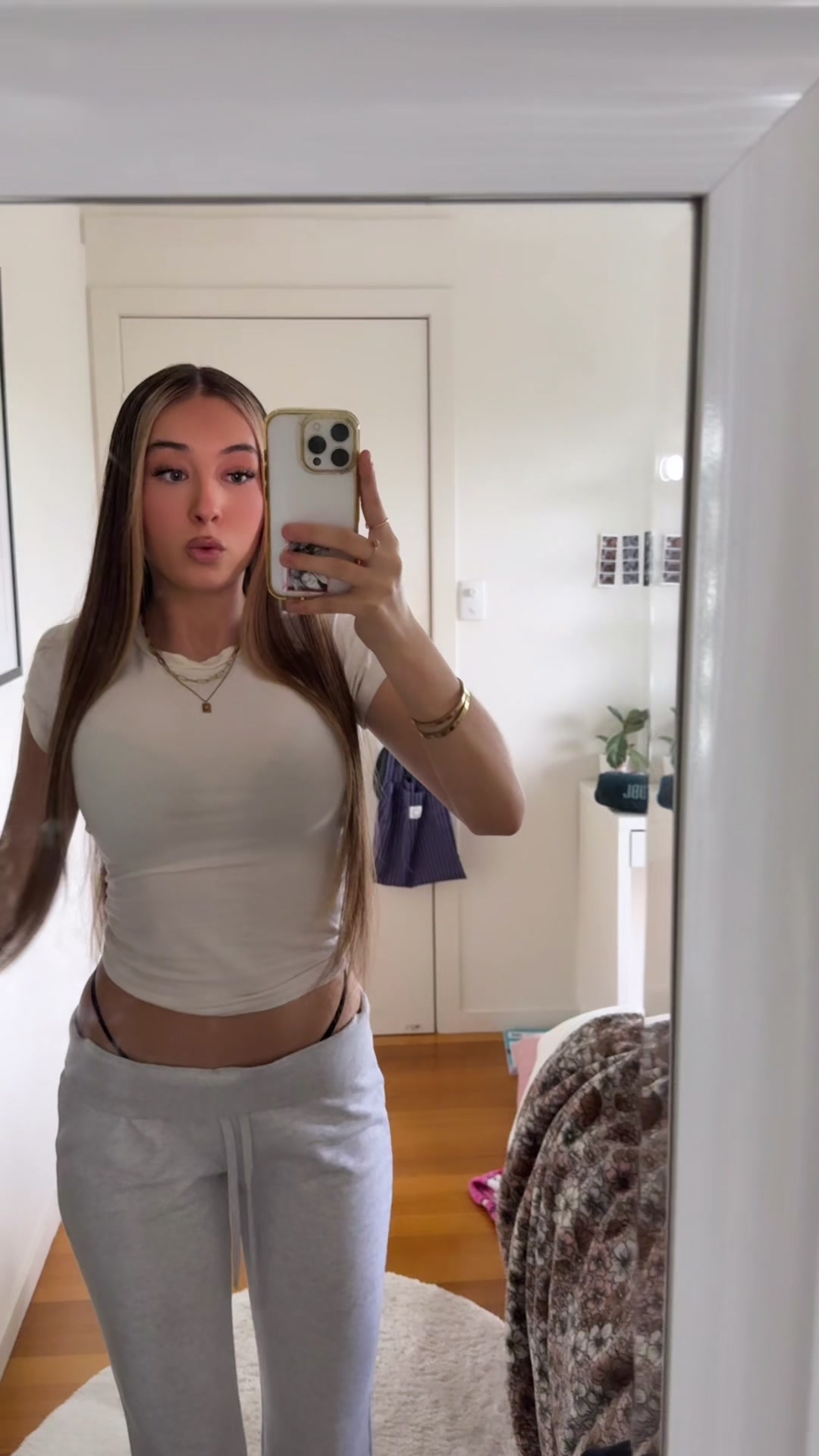 @𝓖
