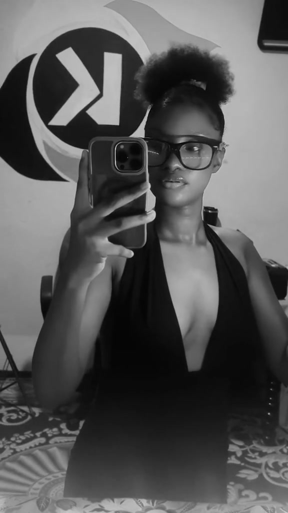 @Queen sandi5