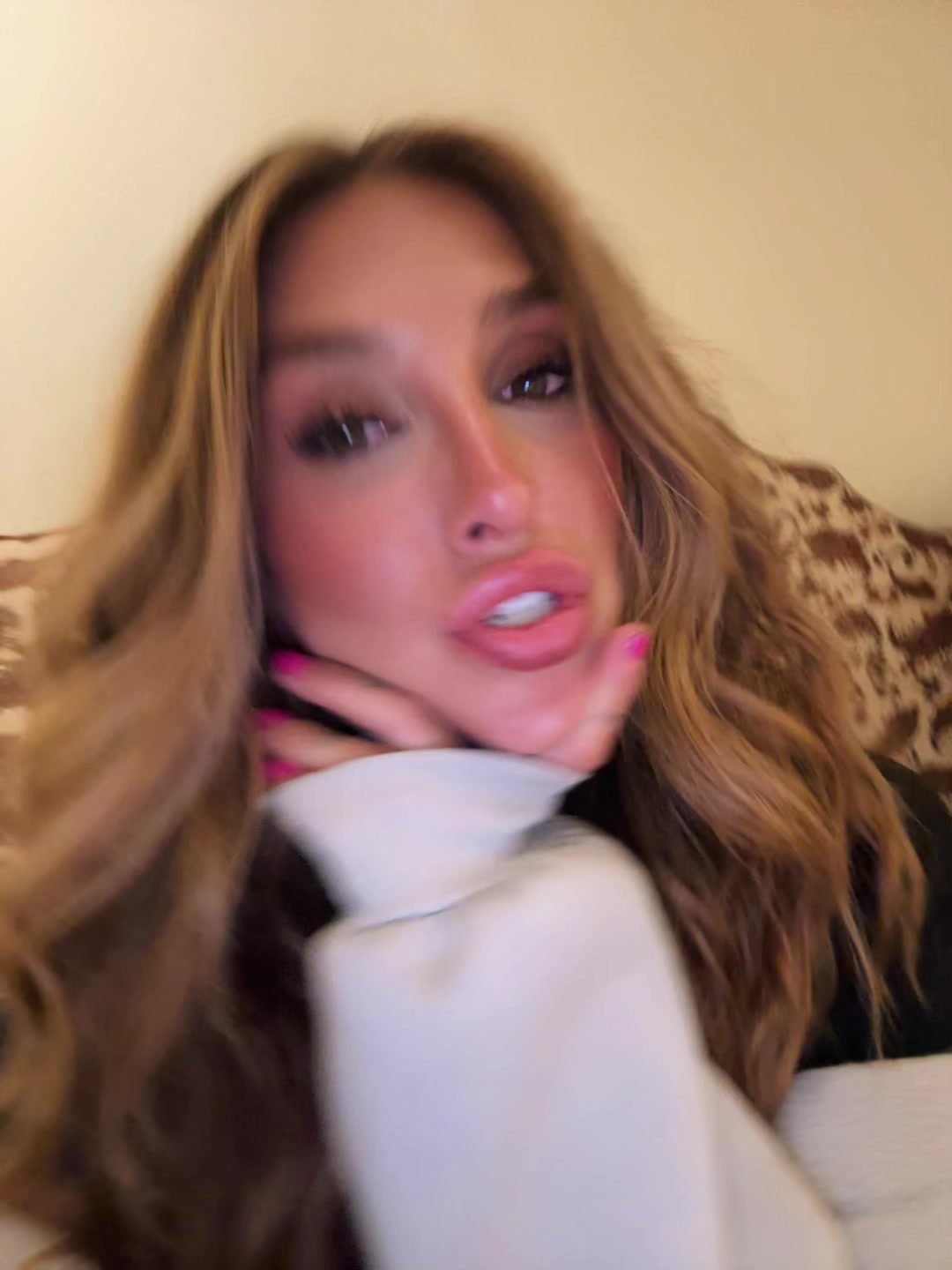 @Niverlly