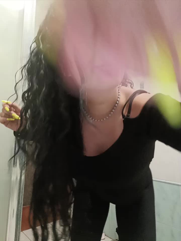 @✨˚₊·𝑆𝑎𝑟𝑎 𝑅𝑜𝑥𝑦·₊˚✨