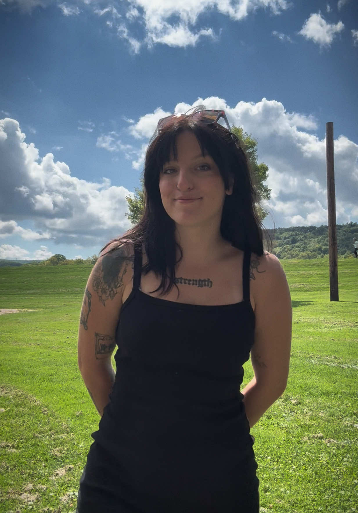 @Emma DeMarco | author 🖤✨