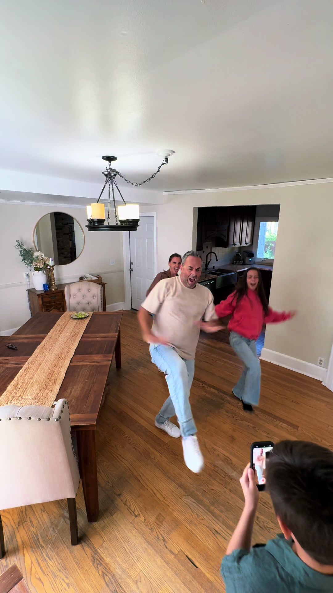 @The Dancing Family